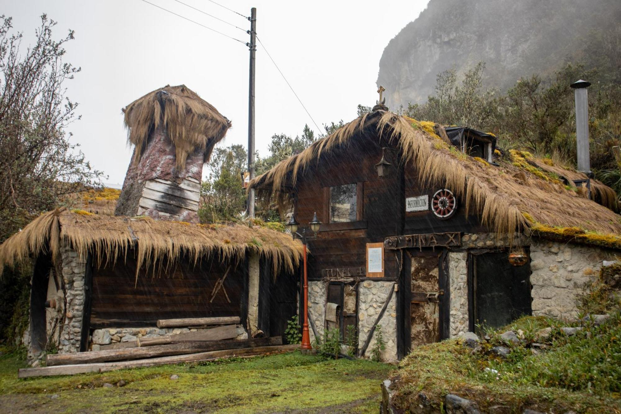Hacienda Hosteria Dos Chorreras كوينكا المظهر الخارجي الصورة